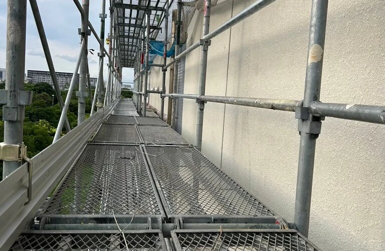 市川で高収入の足場現場作業員募集中！資格取得支援あり！