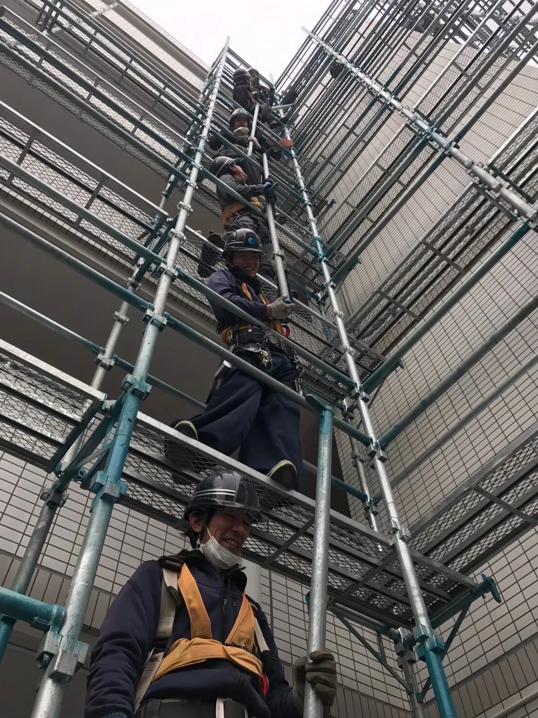 週休二日制でプライベートも充実！高収入の足場工事求人